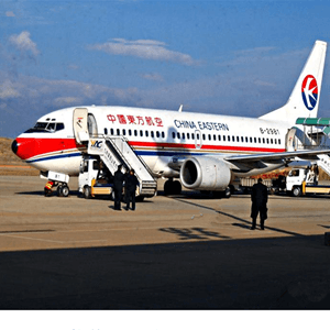 新郑机场物流航空快运业稳步发展的原因是什么？